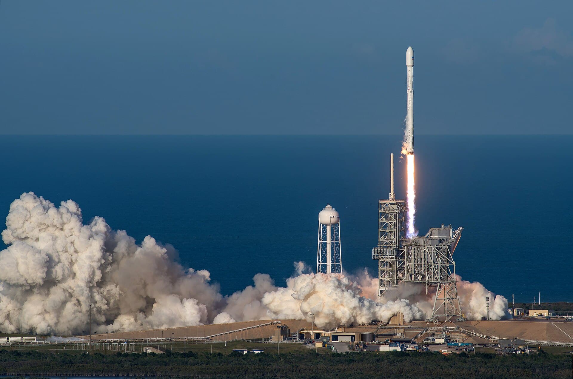 Cost to launch 1 kg into orbit