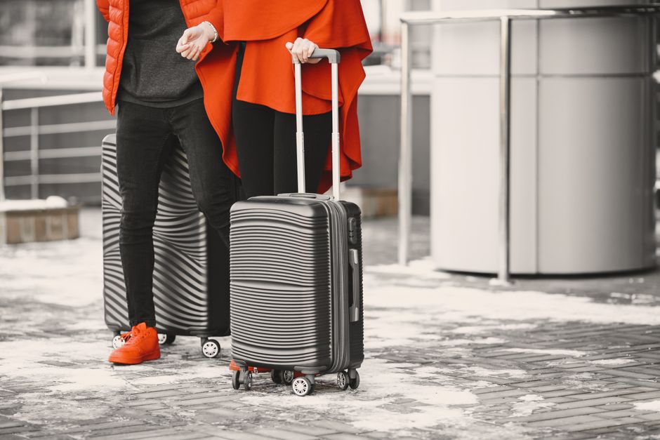 smart carry-on luggage with USB charging and GPS tracking