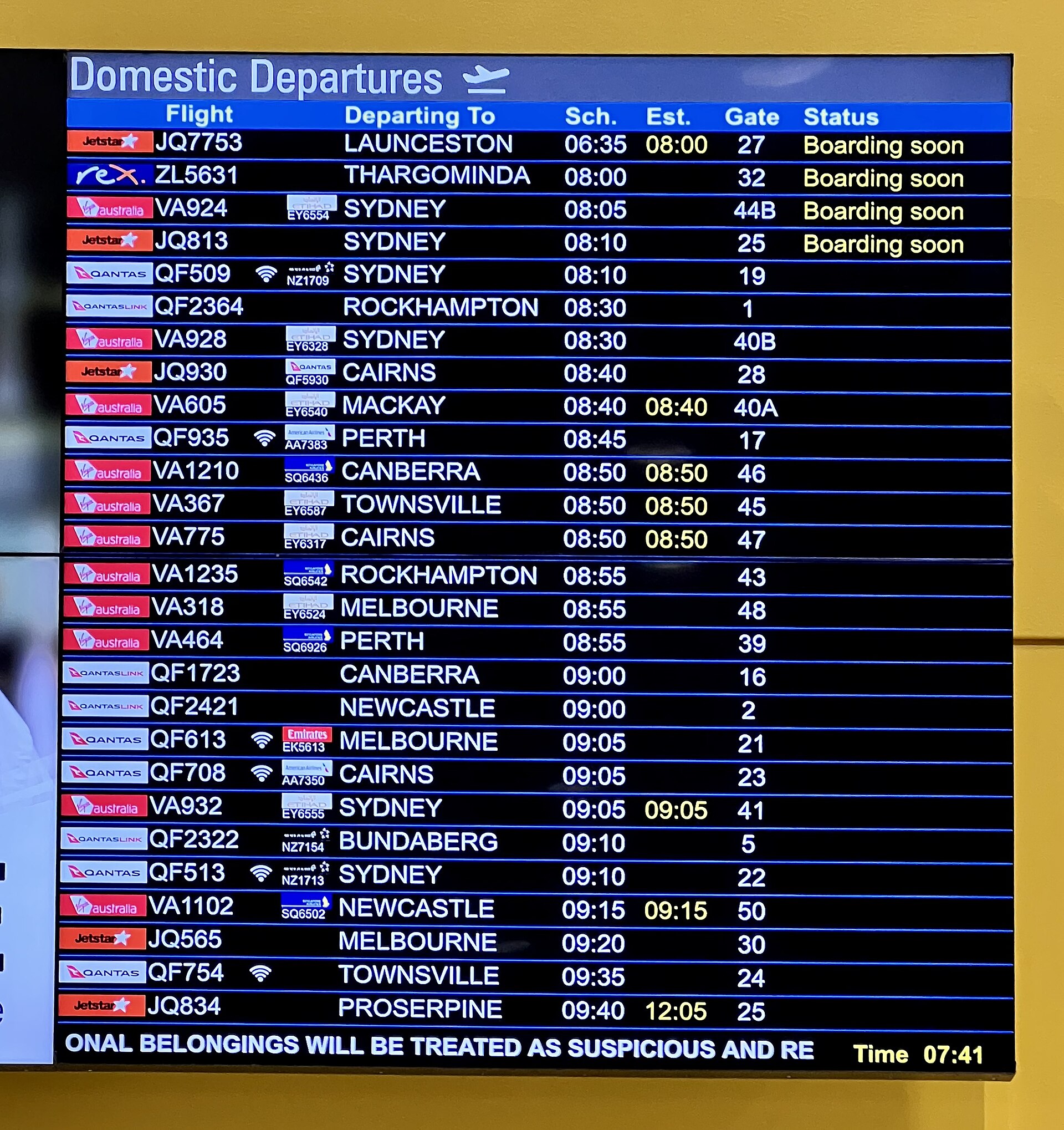 Skyscanner Everywhere vs Kayak Explore