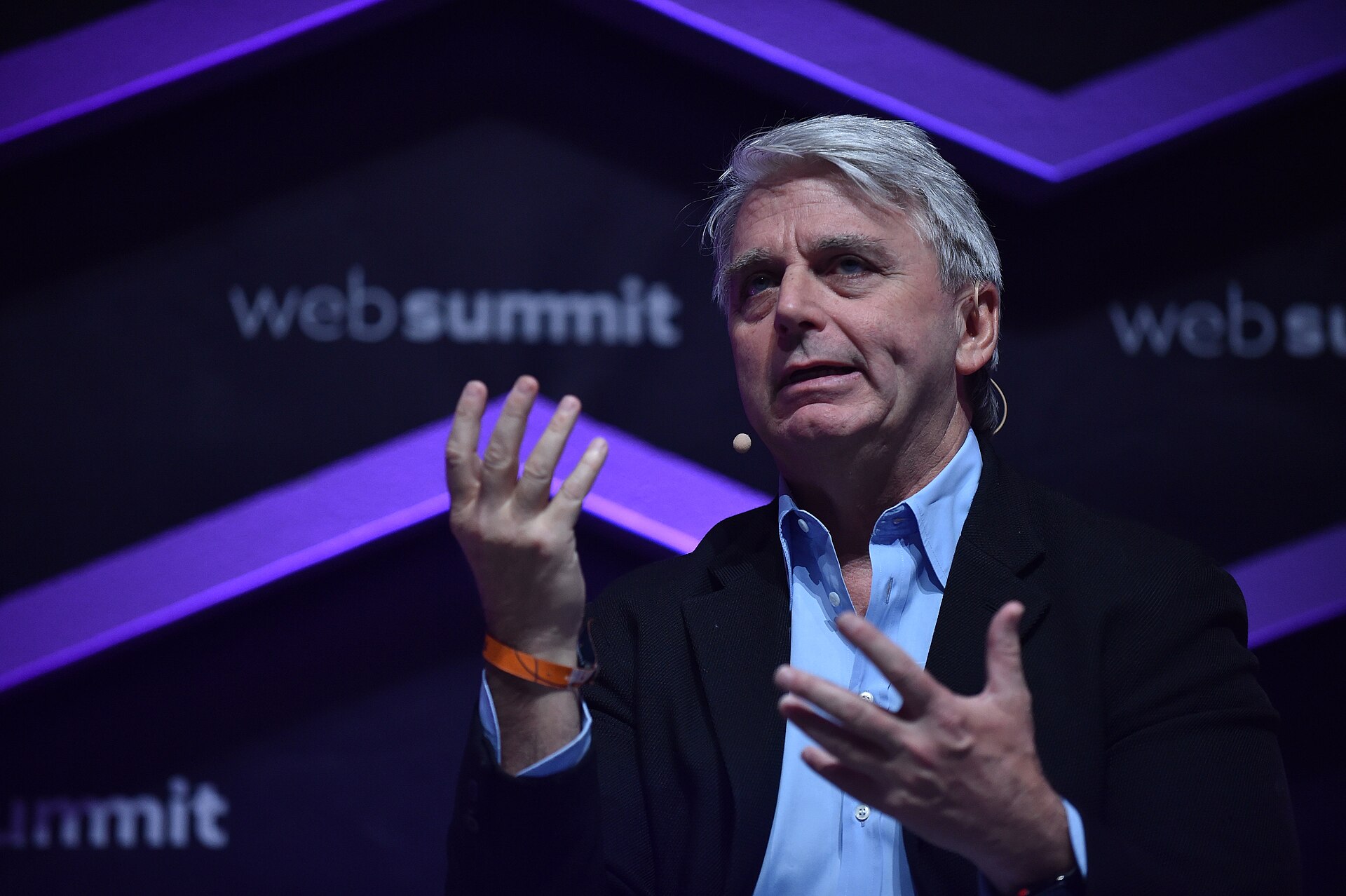Tech & AI News